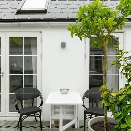 Scandinavian Oasis At The Sea Villa Klampenborg